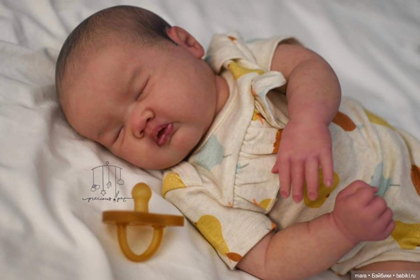 Ashia скульптора Laura Lee Eagles, автор прототипа Holly Paz