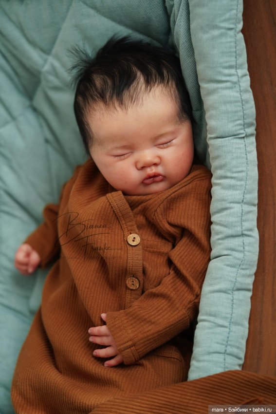 Ashia скульптора Laura Lee Eagles, автор прототипа Bianca Franke