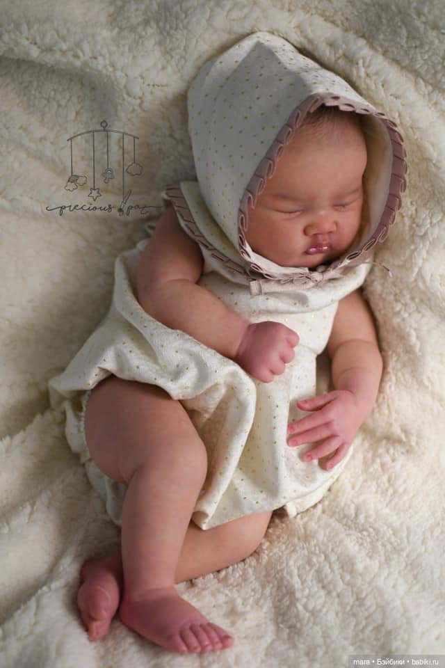 Ashia скульптора Laura Lee Eagles, автор прототипа Holly Paz