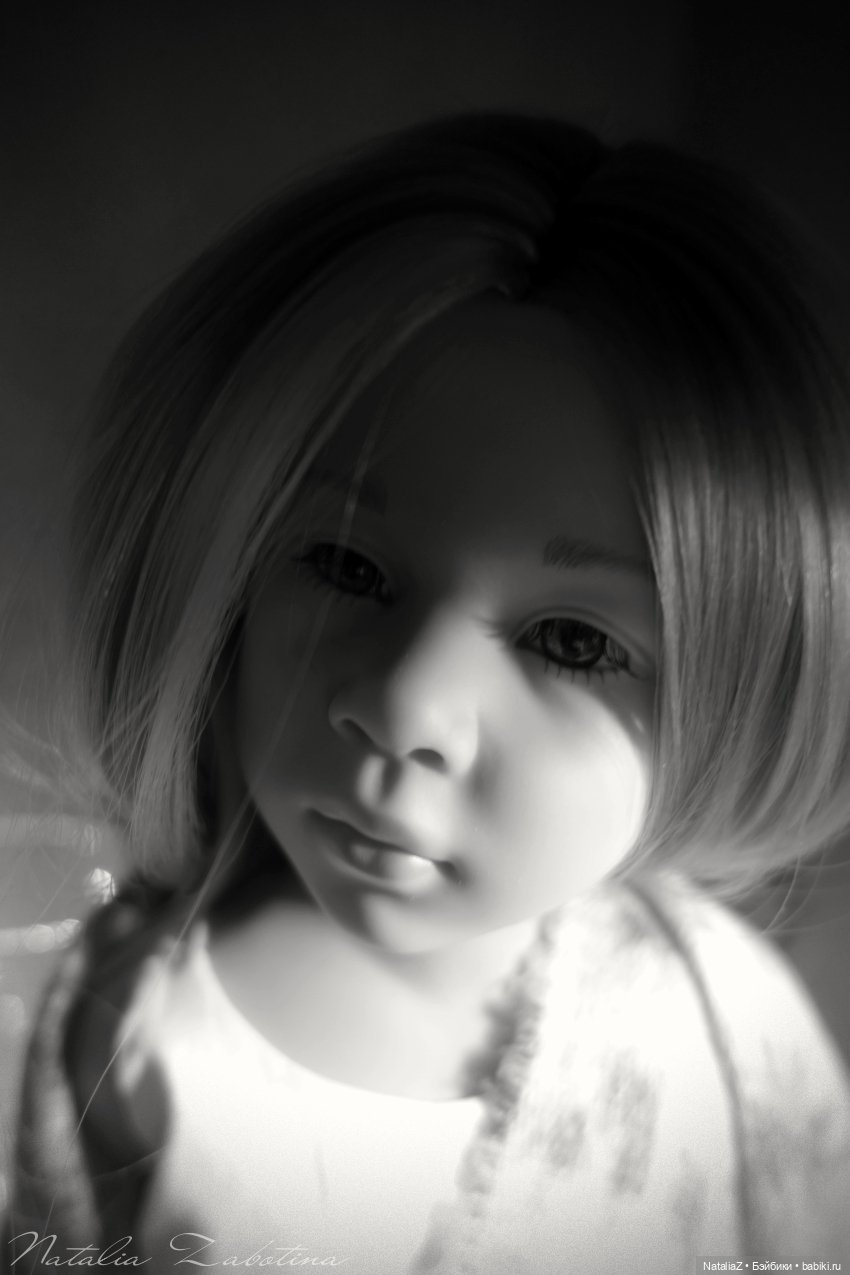 "Юная девушка, с глазами как сказка прекрасными..."