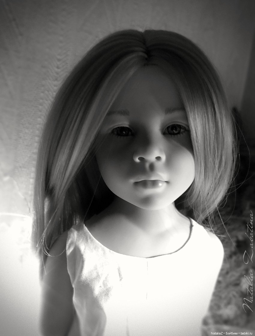 "Юная девушка, с глазами как сказка прекрасными..."