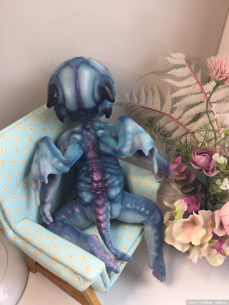 Фантастическая гостья — Авторские игрушки из разных материалов: синельная проволока (фото 2)