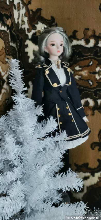 Серебровласка в новом образе