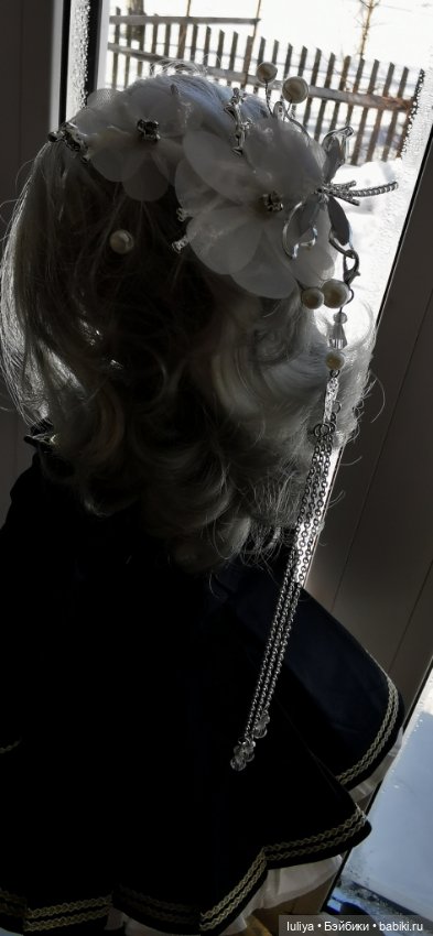 Серебровласка в новом образе