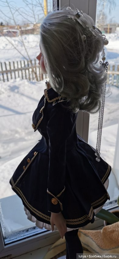 Серебровласка в новом образе