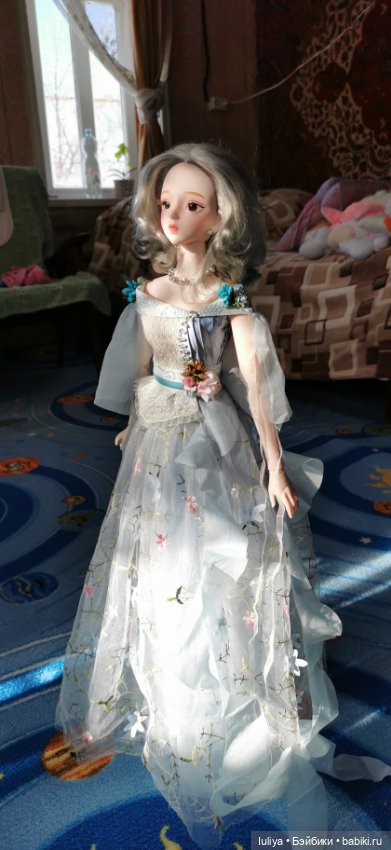 Небесноголубой наряд для Серебровласки (фото 5)