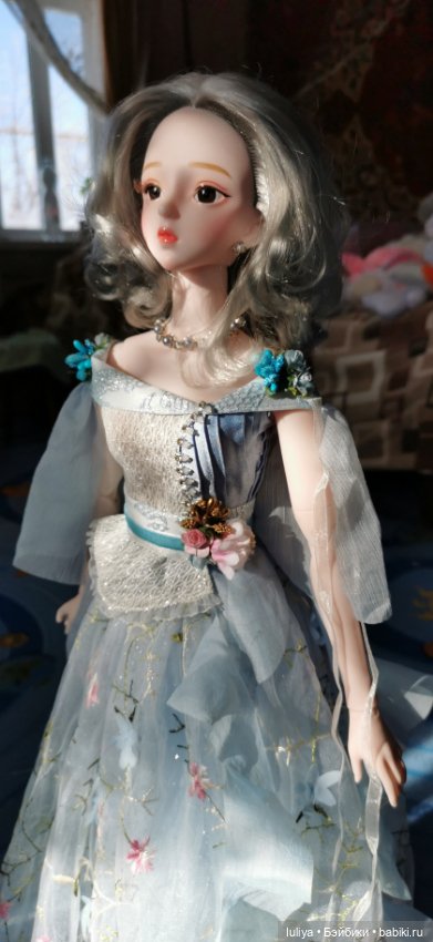 Небесноголубой наряд для Серебровласки (фото 2)