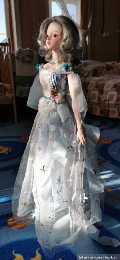 Небесноголубой наряд для Серебровласки (фото 4)