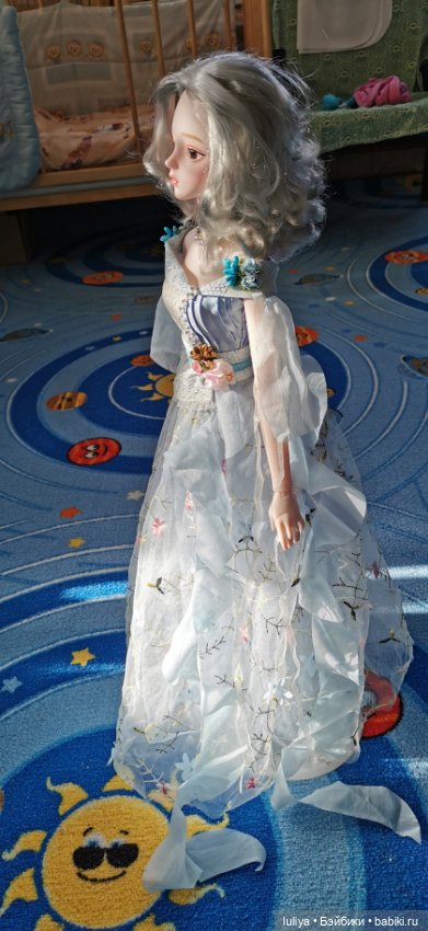 Небесноголубой наряд для Серебровласки (фото 10)