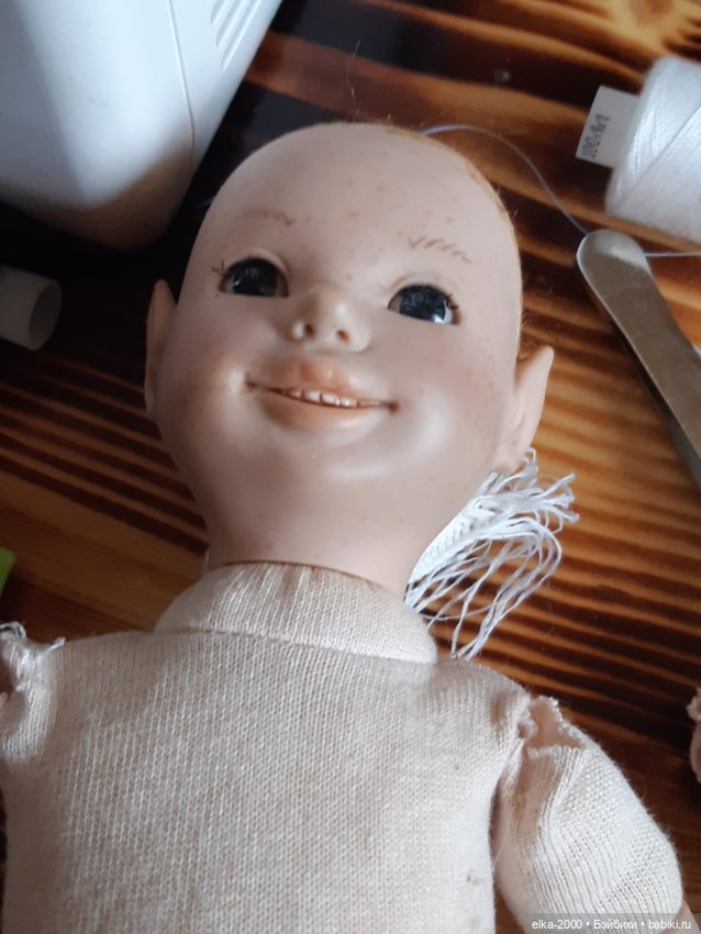 Как убрать остатки клея с головы куклы