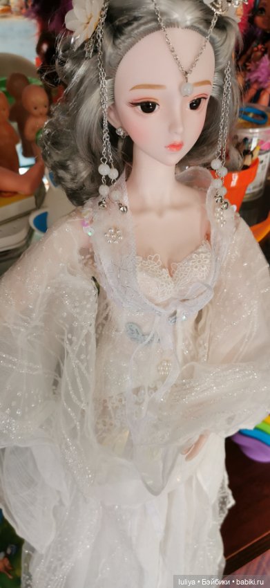 Белый, белый, белый как снег