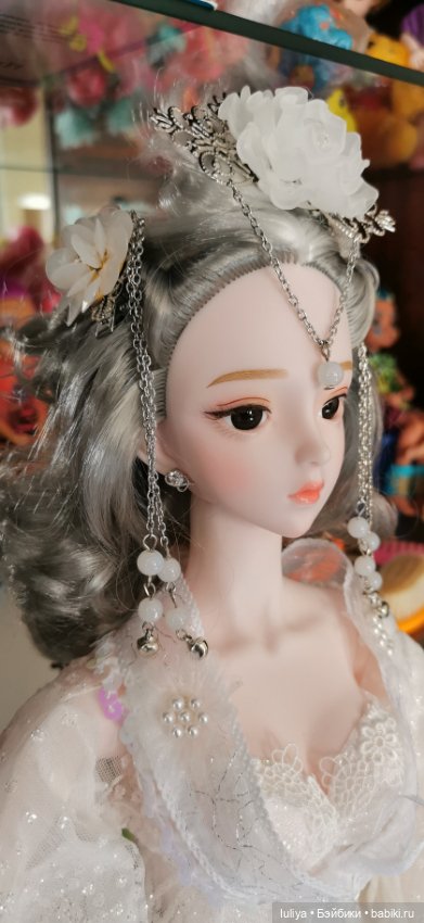 Белый, белый, белый как снег