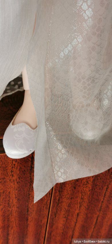 Белый, белый, белый как снег