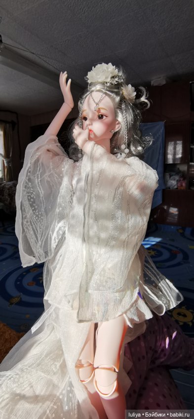 Белый, белый, белый как снег