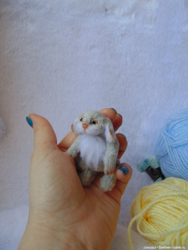 Совсем малыш родился - зайчонок