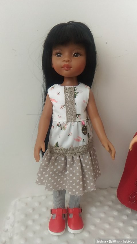 Платья на круглой кокетке и другая одежда на Вихтелей