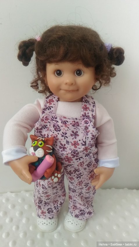 Платья на круглой кокетке и другая одежда на Вихтелей (фото 5)