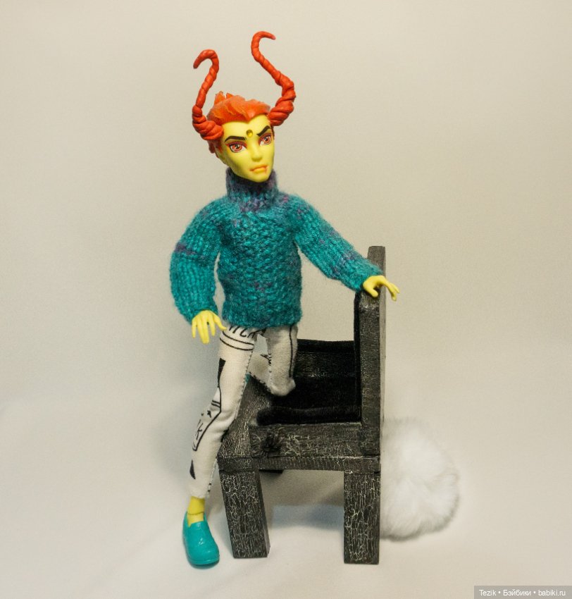 Вязанные свитера всех мастей