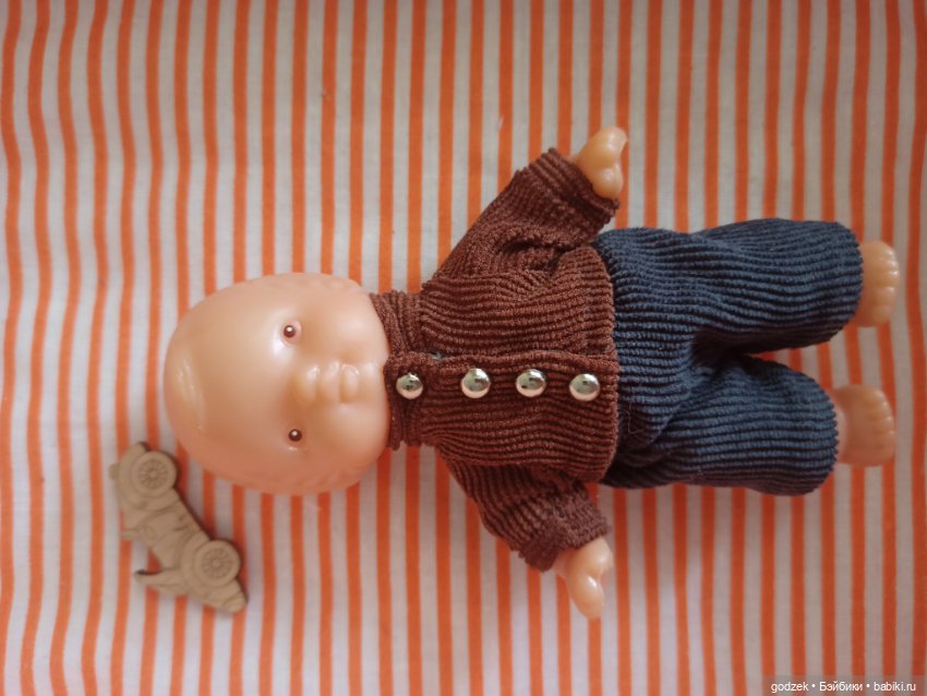 Одежда на пупса — Одежда и обувь для кукол своими руками: фото (фото 9)