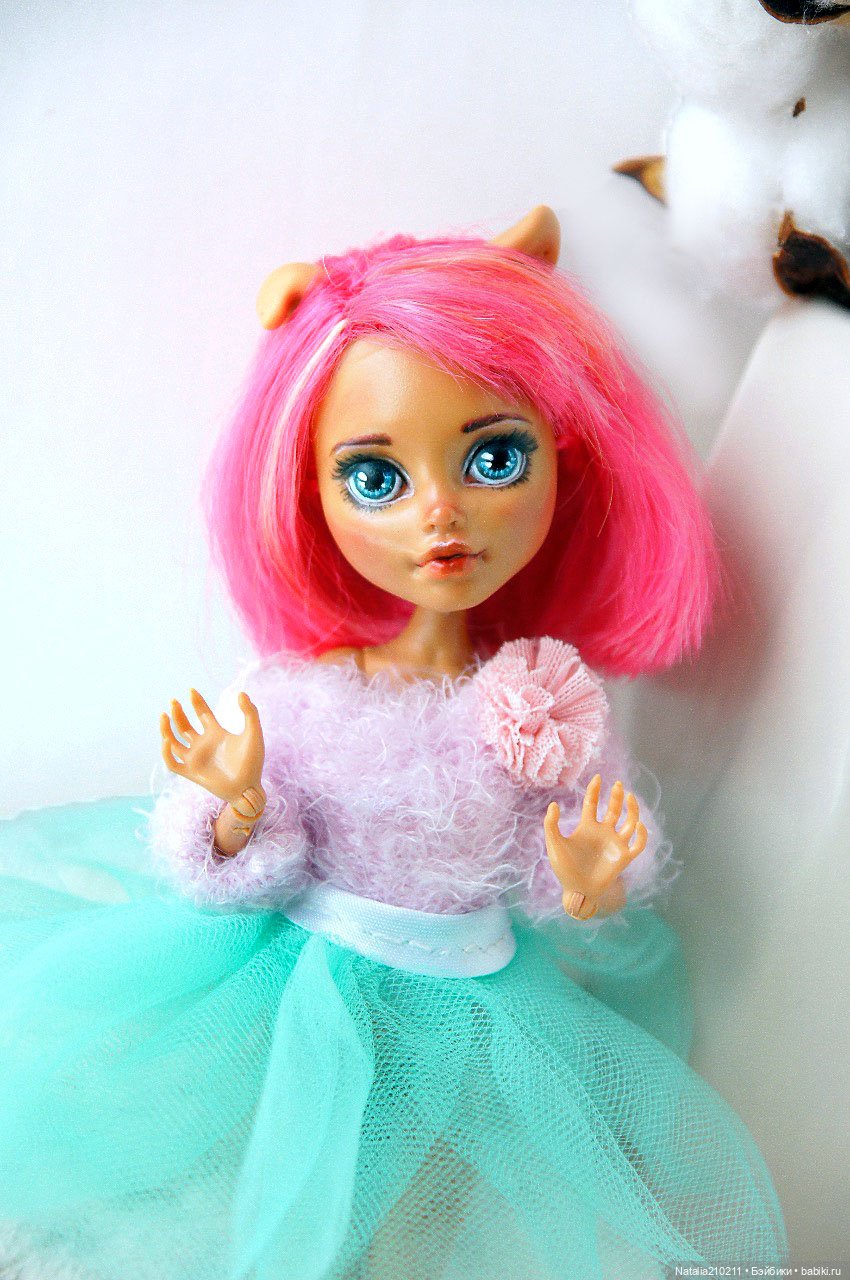 Моя вторая ООАК работа — ООАК Monster High и Ever After High: репейнт (фото 2)