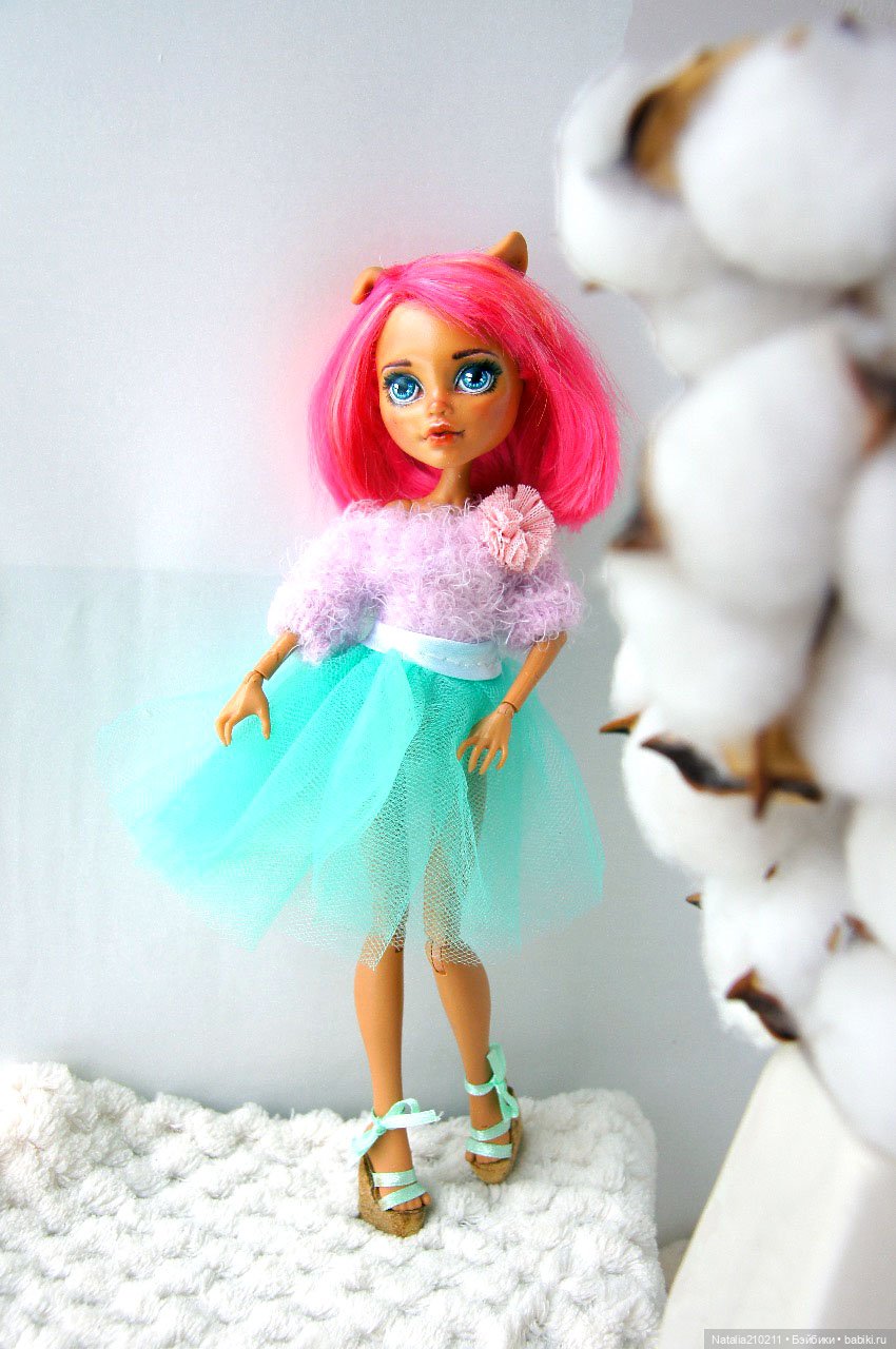 Моя вторая ООАК работа — ООАК Monster High и Ever After High: репейнт (фото 3)