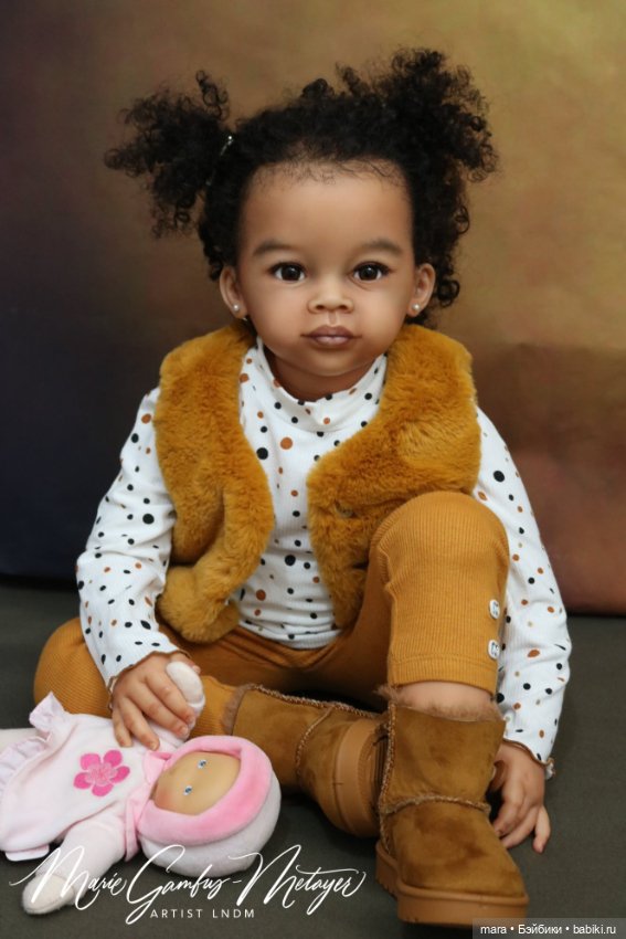 Meili скульптора Ping Lau, автор прототипа Marie Metayer