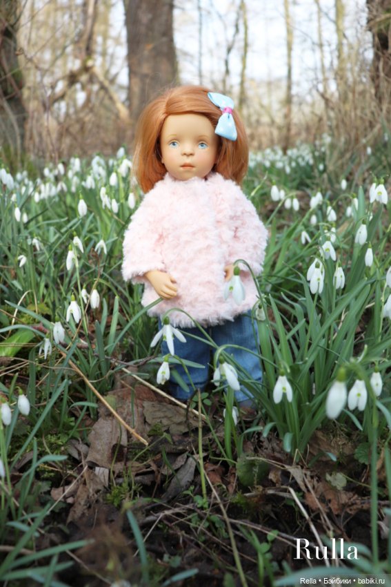 В подснежниках. Minouche Sylvia Natterer