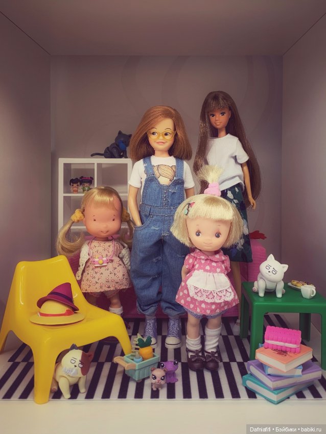 Кнопочка и Пуговка - две подружки, нестарушки