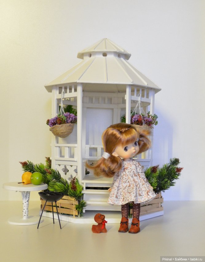 И сидят в беседках детки — Кукольные домики своими руками: фото