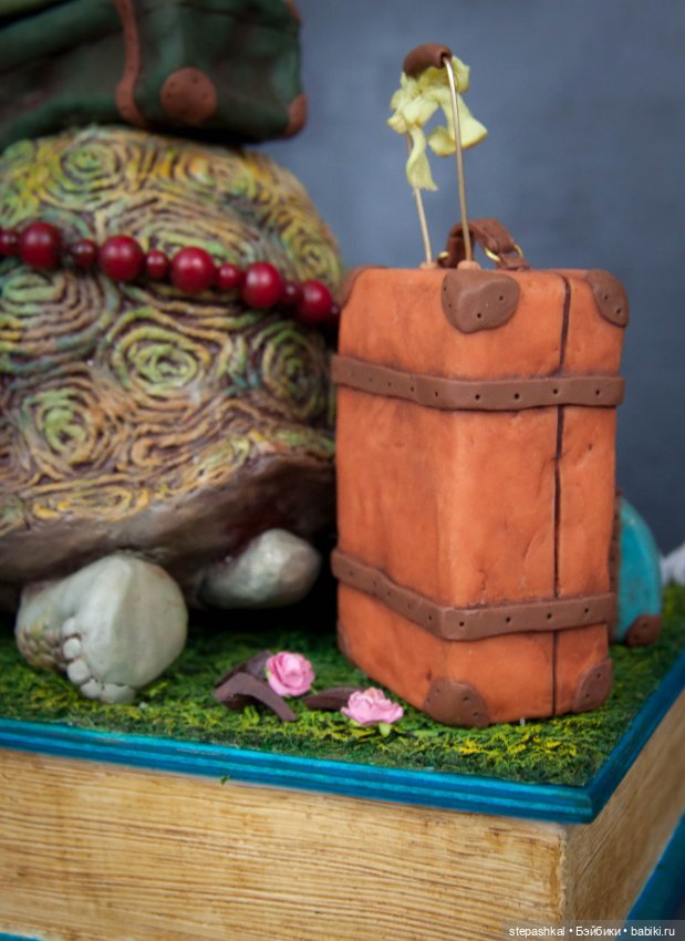 "Чудо-черепаха" - интерьерьерная композиция по мотивам картины Петра Фролова