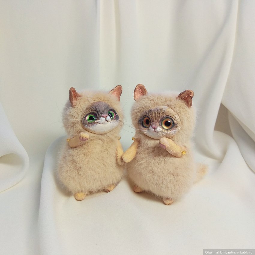 Парочка пухлых котиков — Лепка авторских игрушек и папье (фото 2)