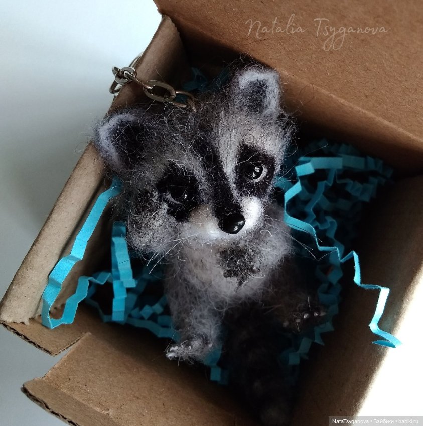 Енотик — Валяные игрушки из шерсти: сухое валяние (фото 5)