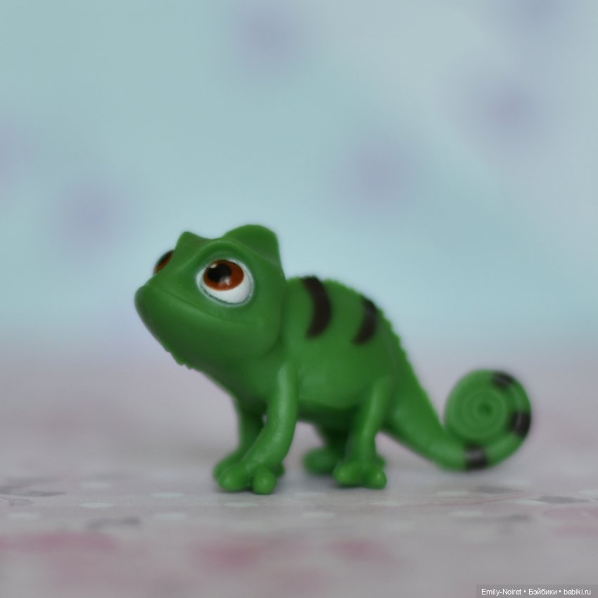 Рапунцель с модной стрижкой (фото 7)