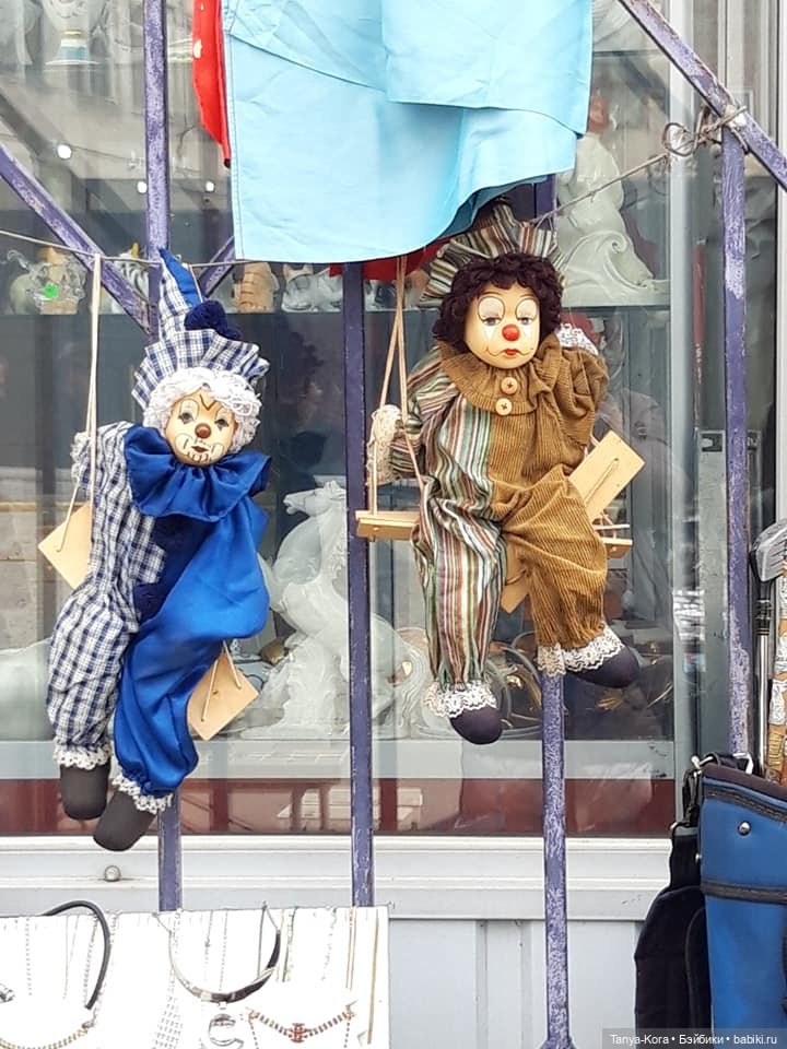 Поход на блошиный рынок — Музеи кукол и фабрики игрушек: фоторепортажи