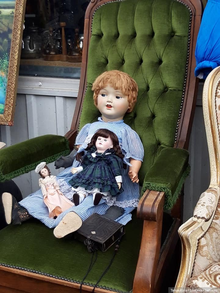 Поход на блошиный рынок — Музеи кукол и фабрики игрушек: фоторепортажи