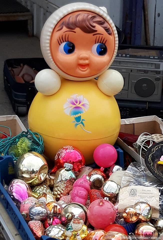 Поход на блошиный рынок — Музеи кукол и фабрики игрушек: фоторепортажи