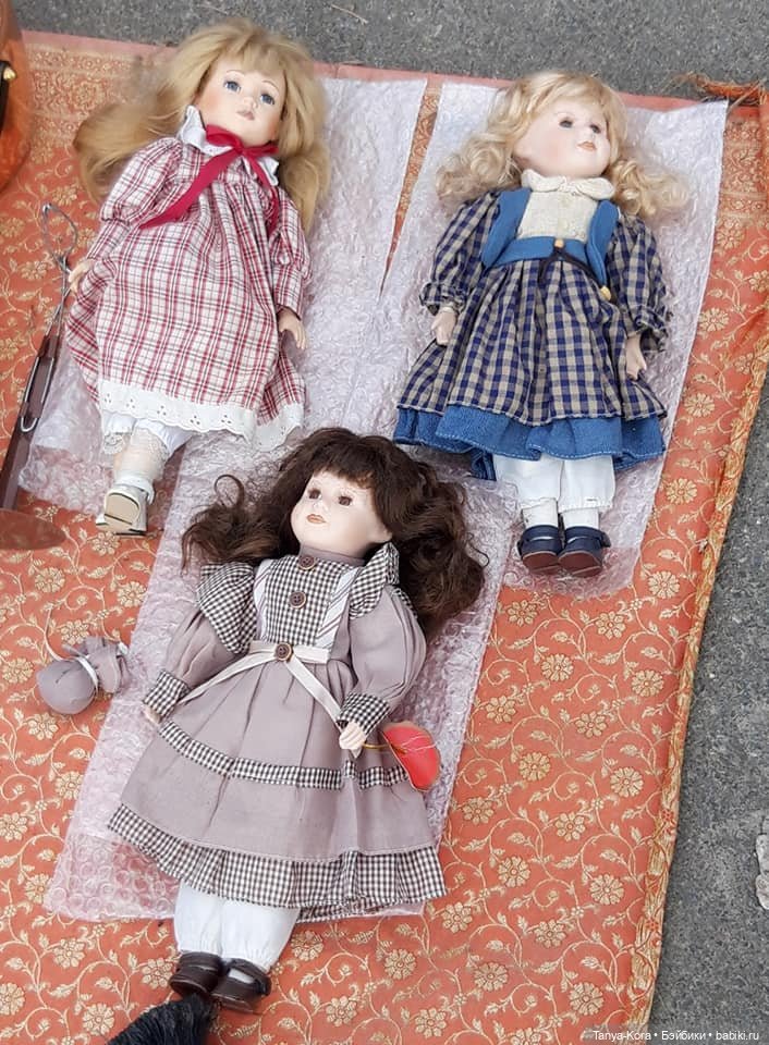 Поход на блошиный рынок — Музеи кукол и фабрики игрушек: фоторепортажи