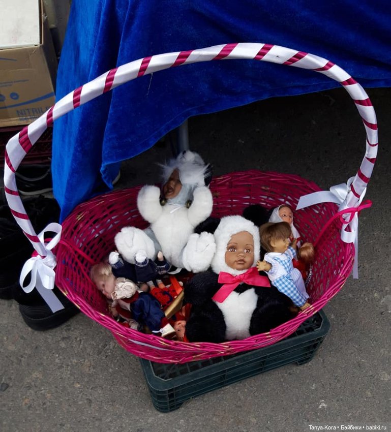 Поход на блошиный рынок — Музеи кукол и фабрики игрушек: фоторепортажи (фото 10)