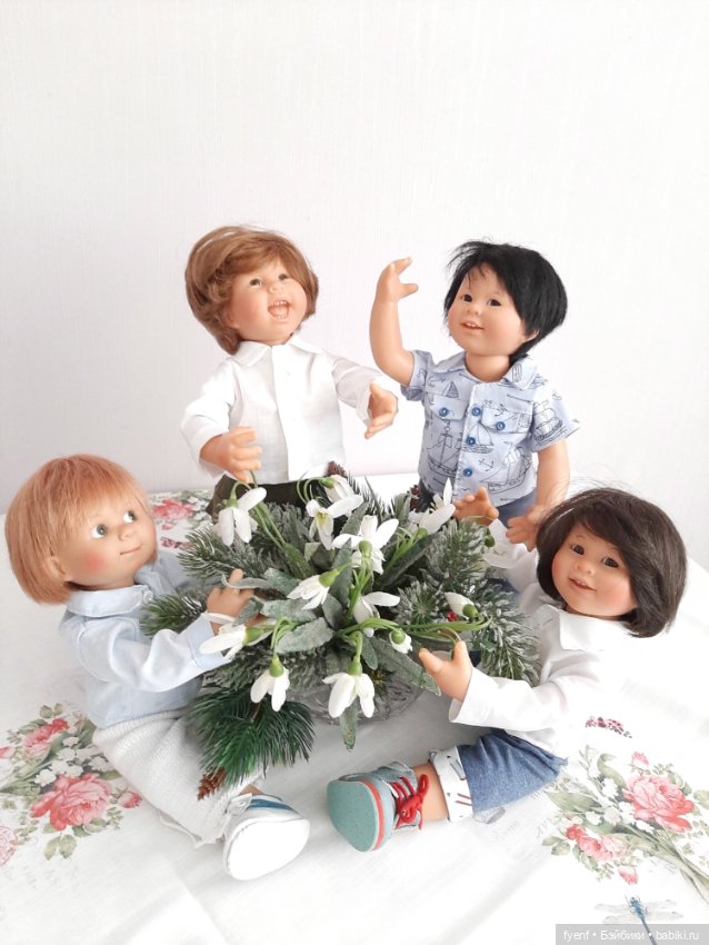 Замечательный праздник — 8 Марта: поздравления