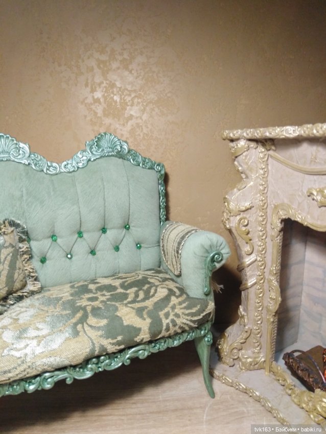 Ещё один диван для кукол в весеннем цвете (фото 2)