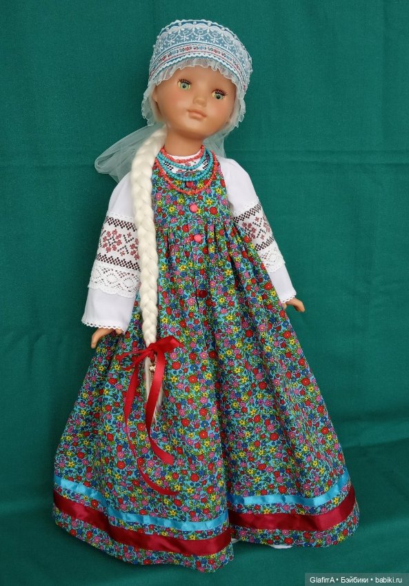 «Во всех ты, душенька, нарядах хороша!..» Две сестрицы - на выданье девицы