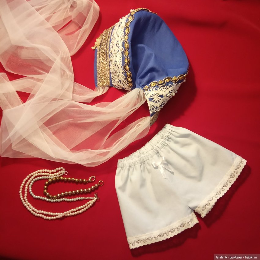 «Во всех ты, душенька, нарядах хороша!..» Две сестрицы - на выданье девицы