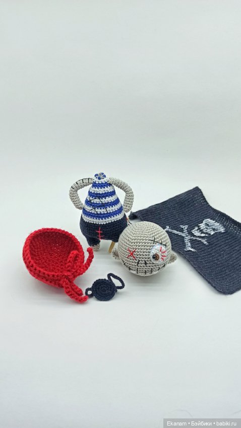 Йо-хо-хо и бутылка рома — Авторские вязаные куклы: интерьерные (фото 6)