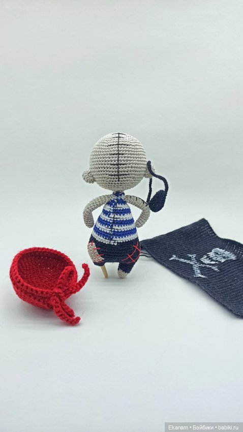 Йо-хо-хо и бутылка рома — Авторские вязаные куклы: интерьерные (фото 5)