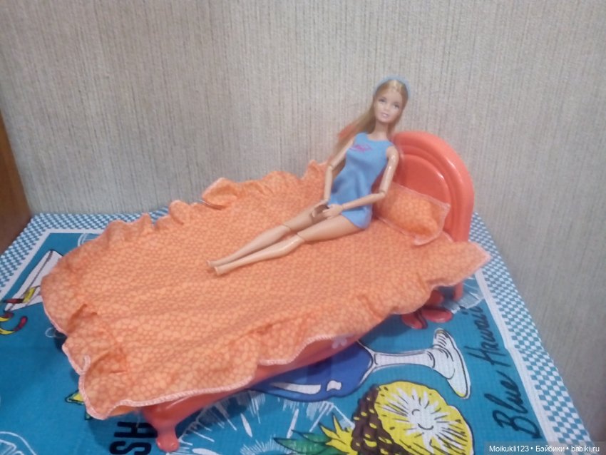 Спящая красавица. Обзор кровати (фото 9)