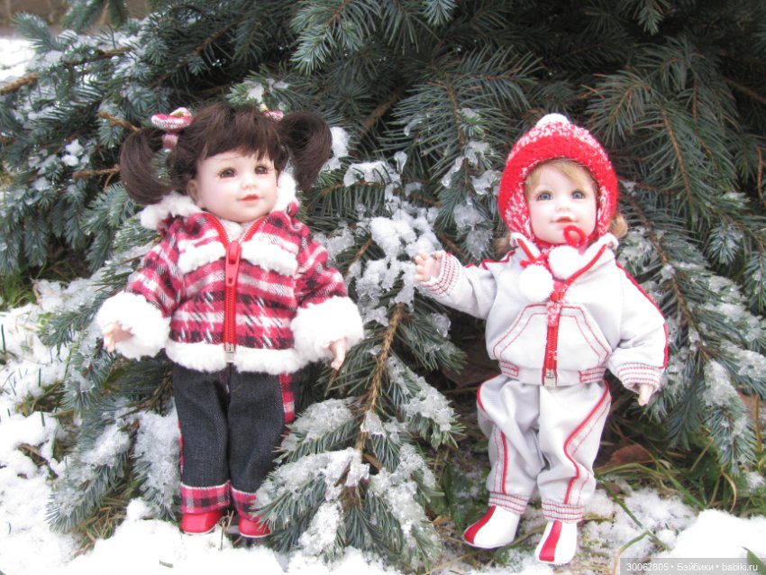 Мари и Эрика на прогулке в весенний день