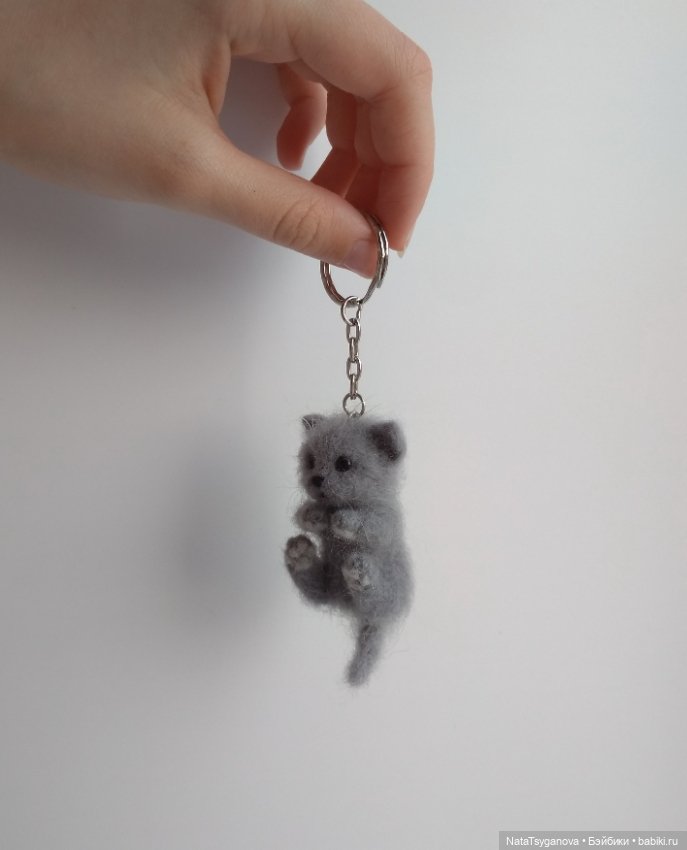 Брелок котёнок — Валяные игрушки из шерсти: сухое валяние (фото 2)
