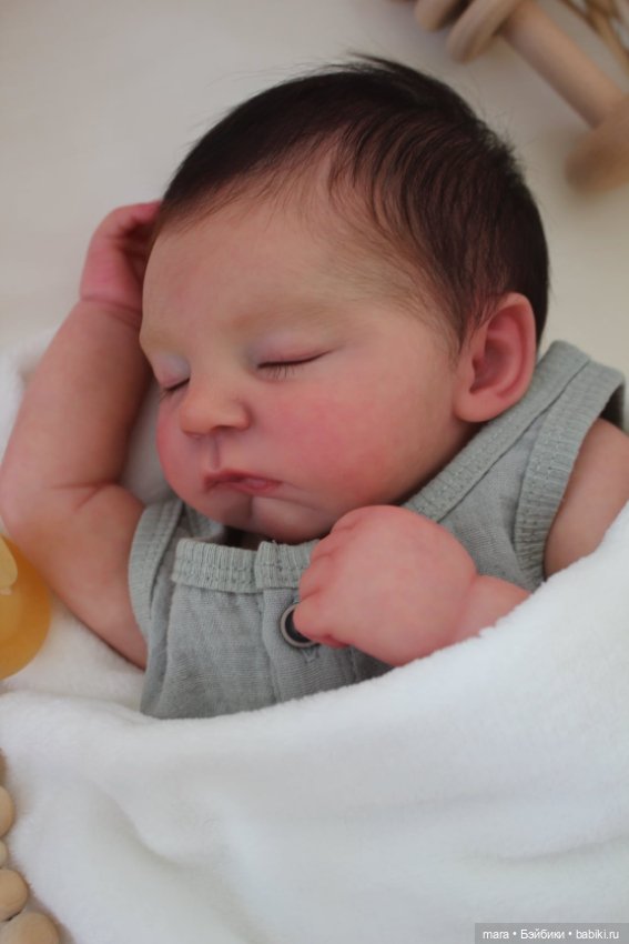 Gabriel скульптора Eva Brilli, автор прототипа Kim De Bono