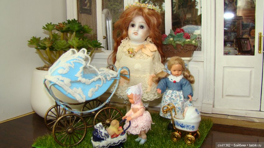 У малышки Полинки теперь есть подружки