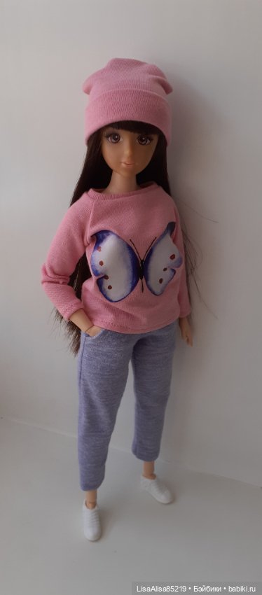 Моя любимица Катя с обновочками